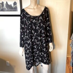 ELLOS Black With White & Maroon Flowers Dress. Size 3X. D4/A. 223